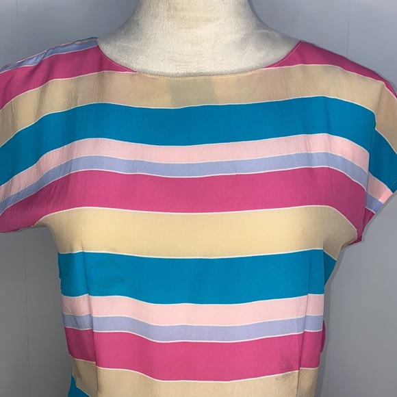 Avon Fashion Vintage stripe 100% silk pleated back button blouse size 3/4 (S/M) - Picture 4 of 11